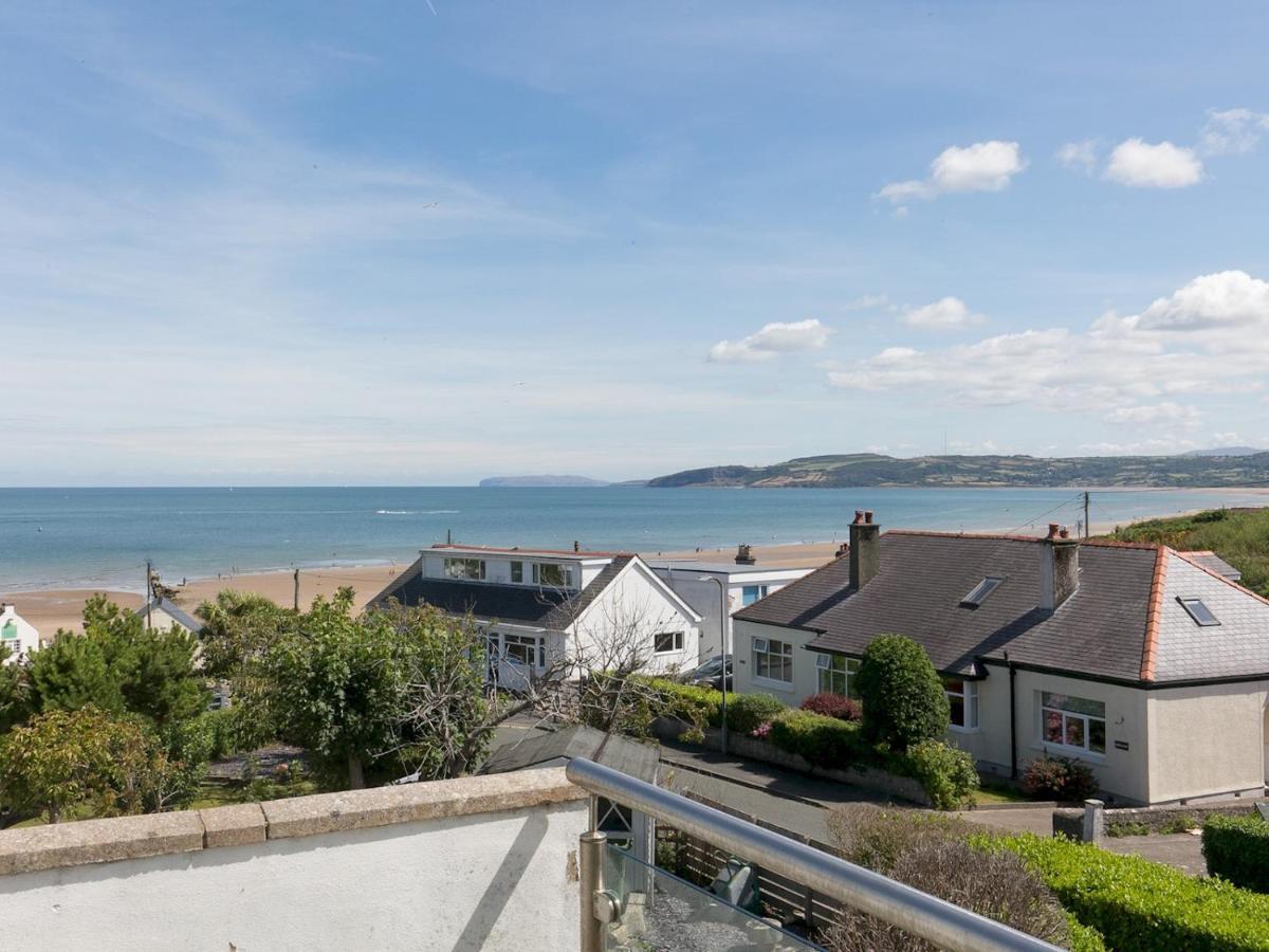 Pass The Keys 2 Bed Sea View Apartment With Balcony Parking Benllech Exterior foto